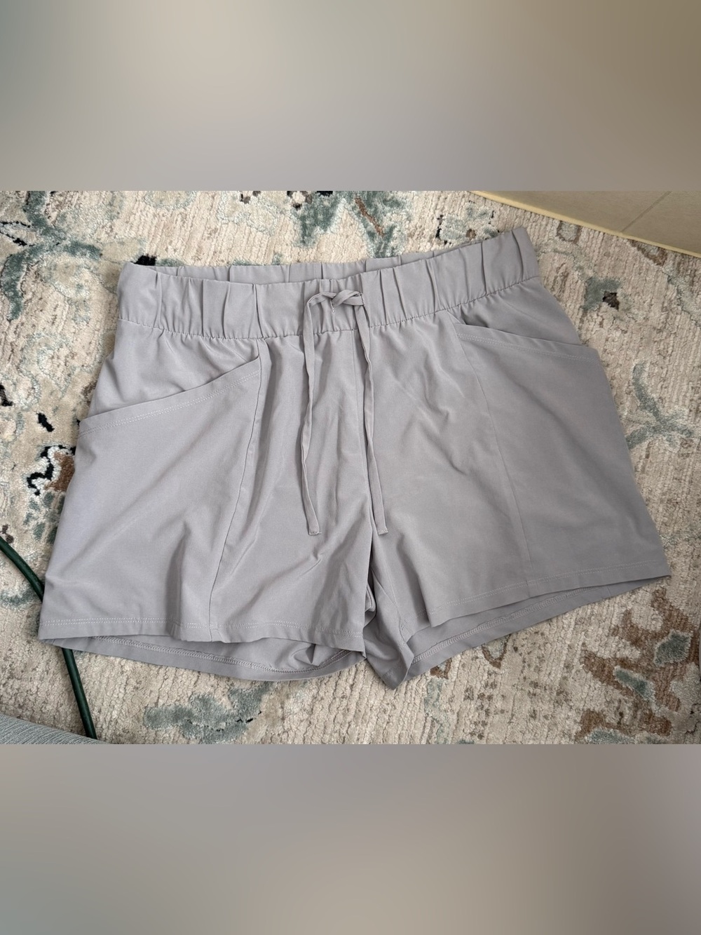 all in motion Light Gray Elastic Waist Athletic Shorts Size Medium